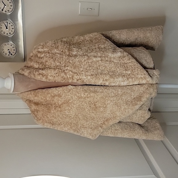 Jack by BB Dakota Jackets & Blazers - Jack by BB Dakota. Size M. Faux Fur Cropped Jacket. NEW with Tag!